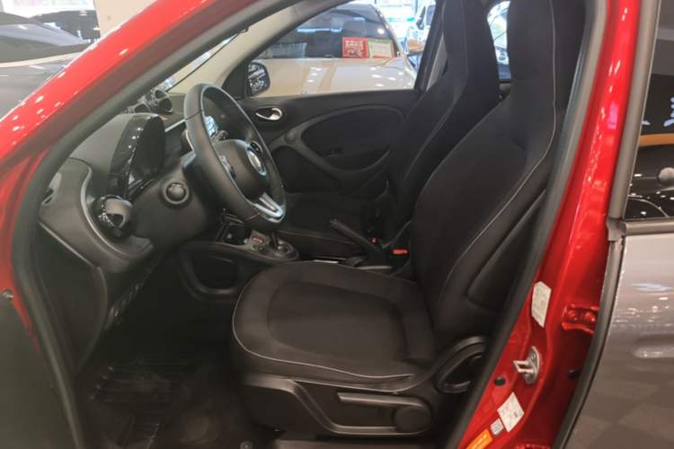Used smart forfour 2018 1.0L 52kW Passion Edition Left Front Seat