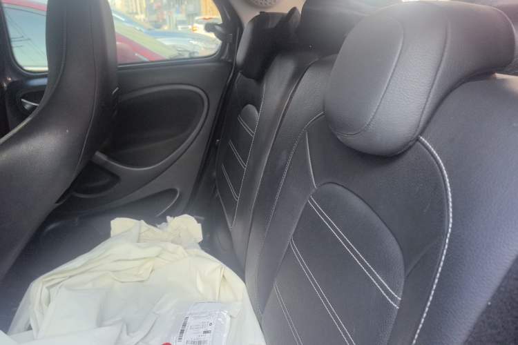 Used smart forfour 2018 0.9T 66 kW Pioneer Edition Left Rear Seat