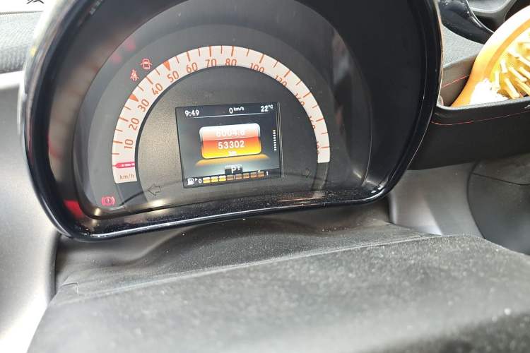 Used smart forfour 2018 1.0L 52kW Passion Edition Odometer Close Up