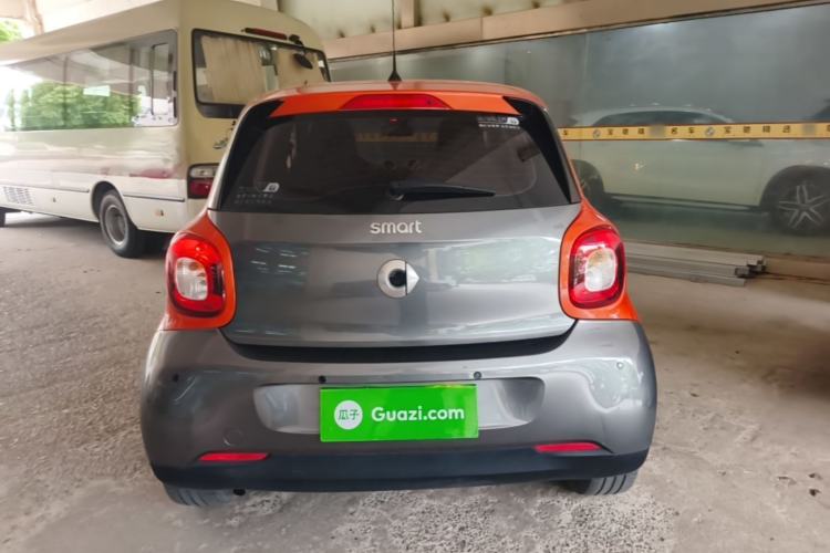 Used smart forfour 2018 1.0L 52 kW Dynamic Edition Rear