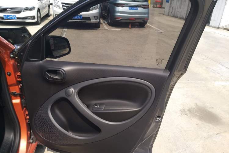 Used smart forfour 2018 1.0L 52 kW Dynamic Edition Right Front Door Interior