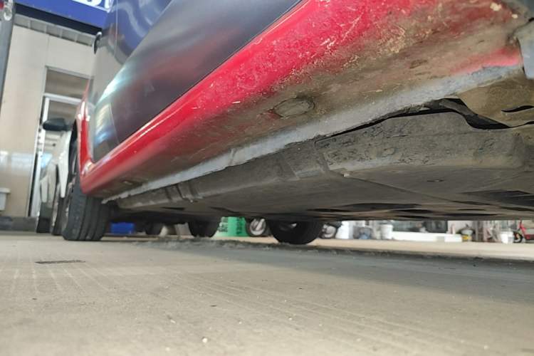 Used smart forfour 2018 1.0L 52kW Passion Edition Right Side Sill