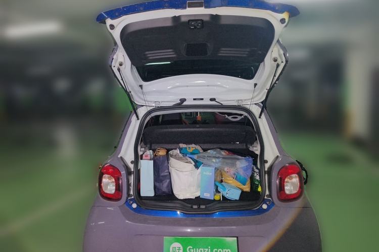 Used smart forfour 2018 0.9T 66 kW Pioneer Edition Trunk