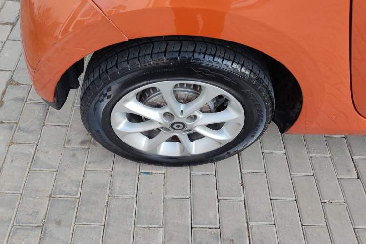 Used smart forfour 2018 1.0L 52 kW Dynamic Edition Exterior 8