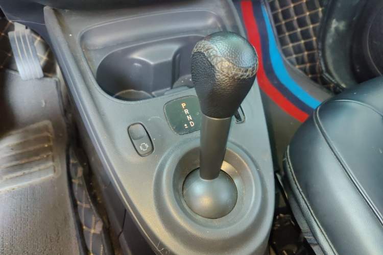 Used smart forfour 2018 1.0L 52kW Passion Edition Gear Lever