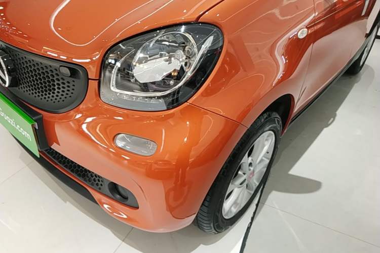 Used smart forfour 2018 1.0L 52 kW Dynamic Edition Left Front Headlight