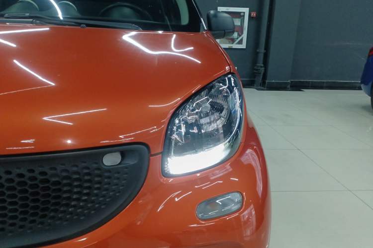 Used smart forfour 2018 1.0L 52 kW Dynamic Edition Left Front Headlight