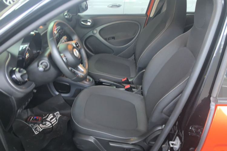 Used smart forfour 2018 1.0L 52kW Passion Edition Left Front Seat