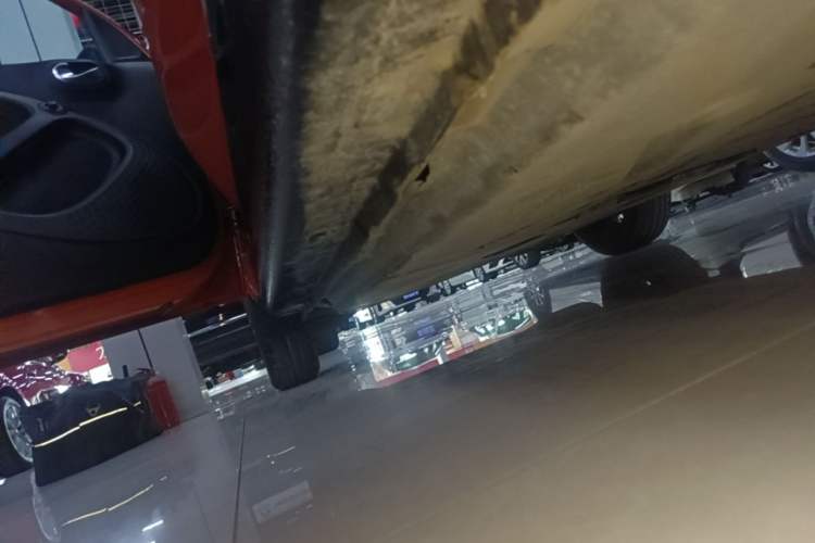 Used smart forfour 2018 1.0L 52kW Passion Edition Left Side Sill