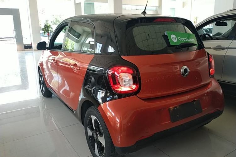 Used smart forfour 2018 1.0L 52kW Passion Edition Rear Left 45 Deg