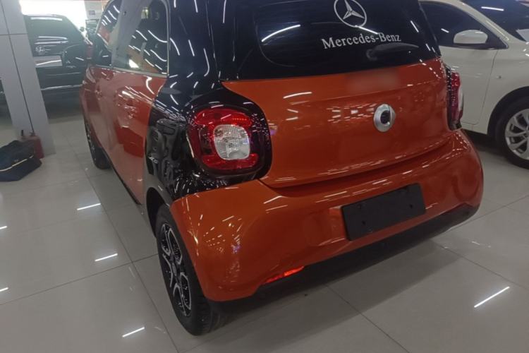 Used smart forfour 2018 1.0L 52kW Passion Edition Rear Left 45 Deg