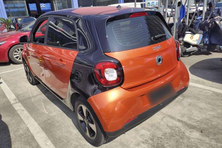 Used smart forfour 2018 1.0L 52kW Passion Edition Rear Left 45 Deg
