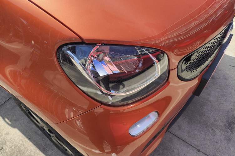 Used smart forfour 2018 1.0L 52kW Passion Edition Right Front Headlight