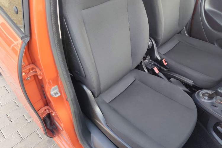 Used smart forfour 2018 1.0L 52 kW Dynamic Edition Right Front Seat
