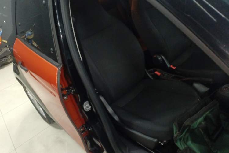 Used smart forfour 2018 1.0L 52 kW Dynamic Edition Right Front Seat