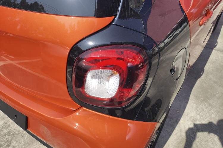 Used smart forfour 2018 1.0L 52kW Passion Edition Right Rear Taillight