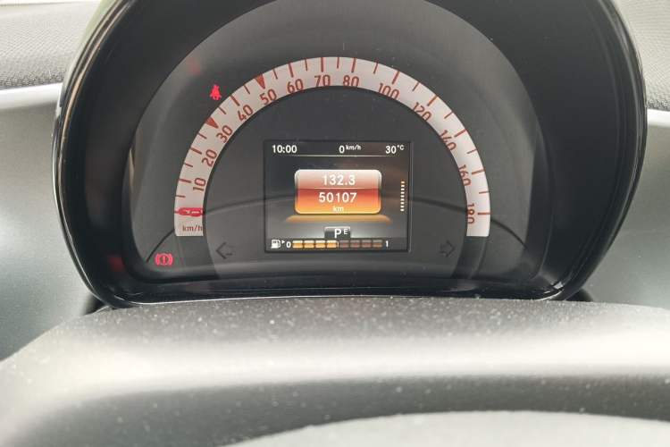 Used smart forfour 2018 1.0L 52kW Passion Edition Odometer Close Up