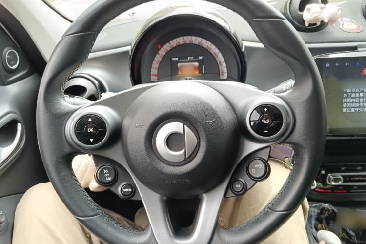 Used smart forfour 2018 1.0L 52kW Passion Edition Steering Wheel