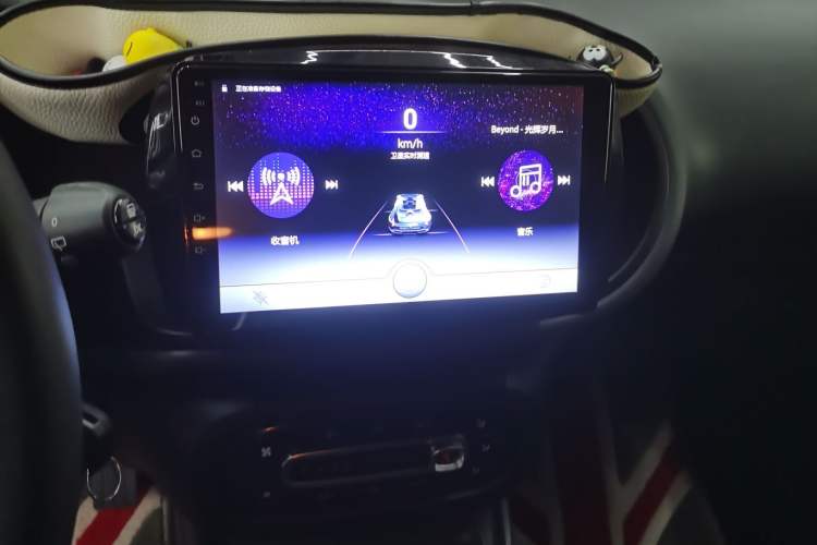 Used smart forfour 2018 1.0L 52 kW Dynamic Edition Audio And AC Panel