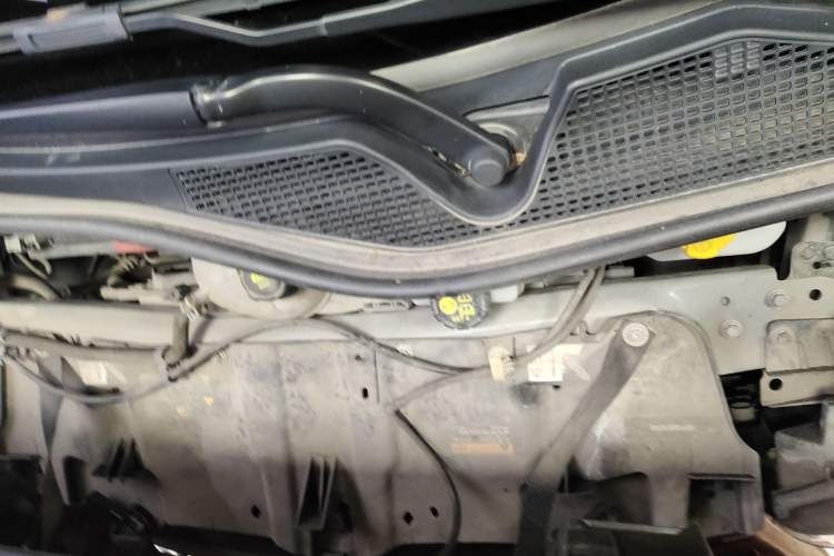 Used smart forfour 2018 1.0L 52kW Passion Edition Engine Bay