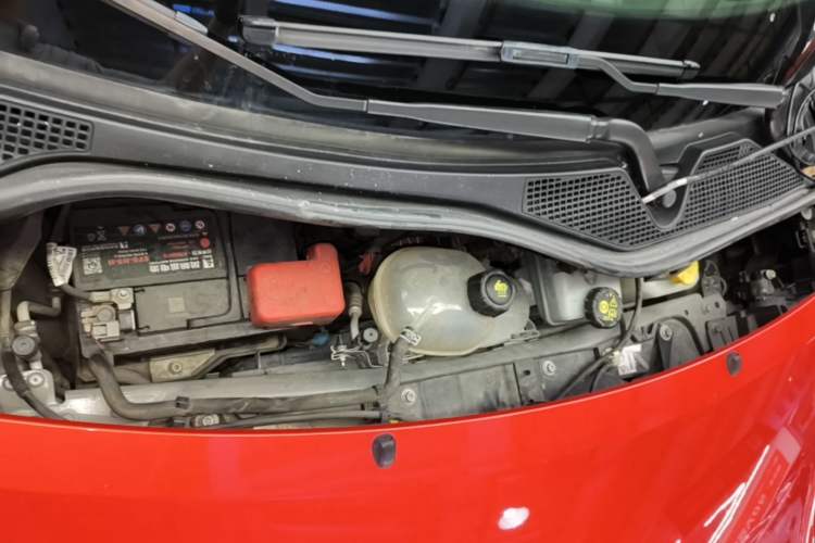 Used smart forfour 2018 1.0L 52kW Passion Edition Engine Bay