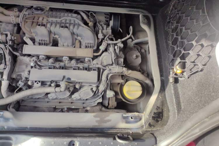 Used smart forfour 2018 0.9T 66 kW Pioneer Edition Engine Bay Left