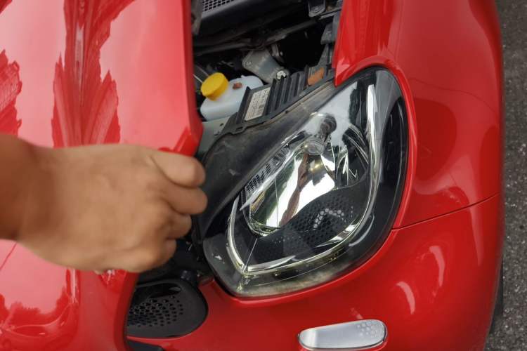 Used smart forfour 2018 1.0L 52kW Passion Edition Engine Bay Left