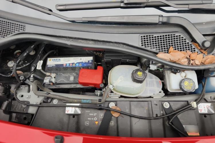 Used smart forfour 2018 1.0L 52kW Passion Edition Engine Bay