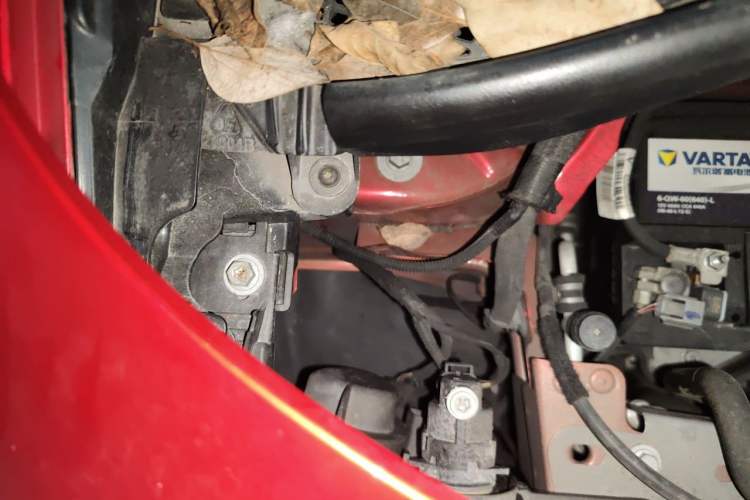 Used smart forfour 2018 1.0L 52 kW Dynamic Edition Engine Bay Right