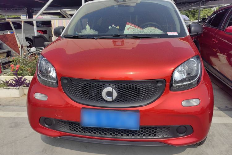 Used smart forfour 2018 1.0L 52 kW Dynamic Edition Exterior 1