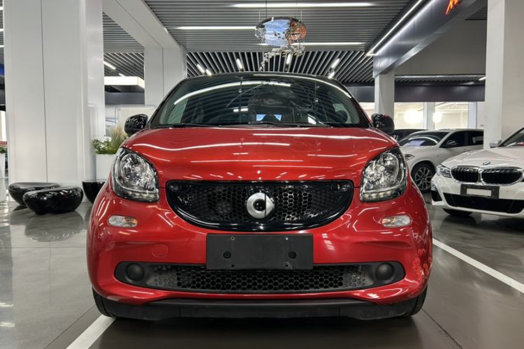 Used smart forfour 2018 0.9T 66 kW Pioneer Edition Exterior 1
