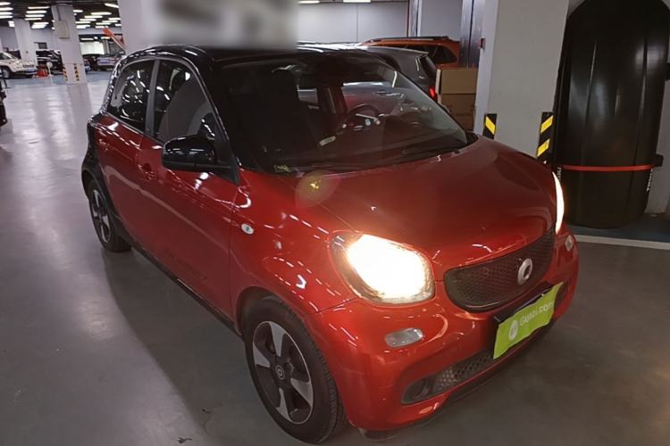 Used smart forfour 2018 0.9T 66 kW Fashion Edition Exterior 1