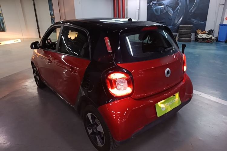 Used smart forfour 2018 0.9T 66 kW Fashion Edition Exterior 2