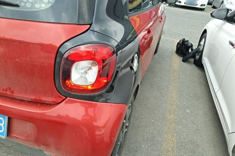 Used smart forfour 2018 1.0L 52kW Passion Edition Exterior 3