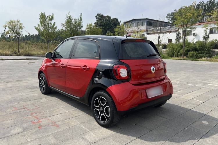 Used smart forfour 2018 0.9T 66 kW Pioneer Edition Exterior 3