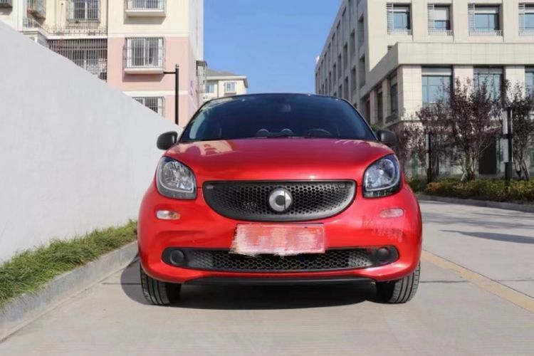 Used smart forfour 2018 1.0L 52 kW Dynamic Edition Exterior 3