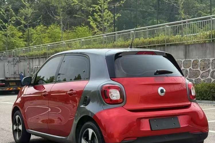 Used smart forfour 2018 1.0L 52kW Passion Edition Exterior 3