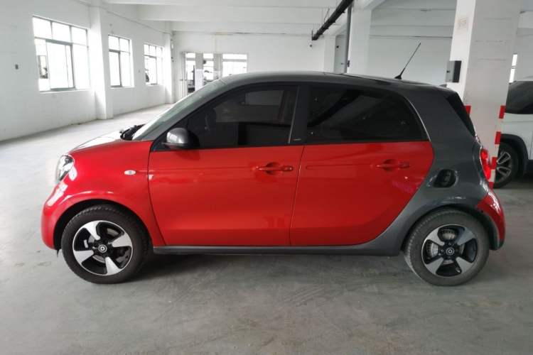 Used smart forfour 2018 1.0L 52kW Passion Edition Exterior 3