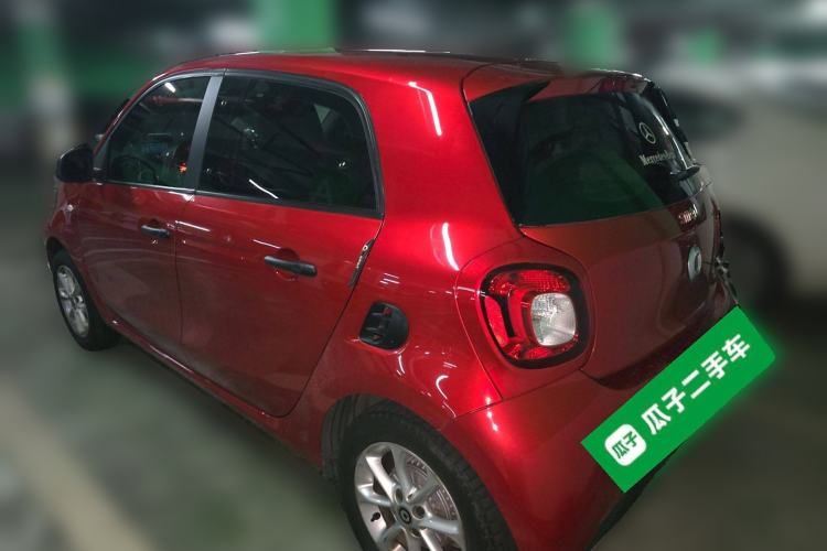 Used smart forfour 2018 1.0L 52 kW Dynamic Edition Exterior 3