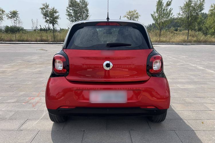 Used smart forfour 2018 0.9T 66 kW Pioneer Edition Exterior 4