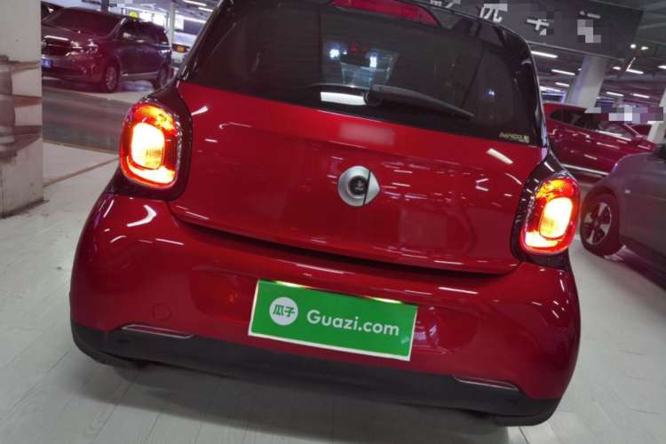 Used smart forfour 2018 0.9T 66 kW Pioneer Edition Exterior 4