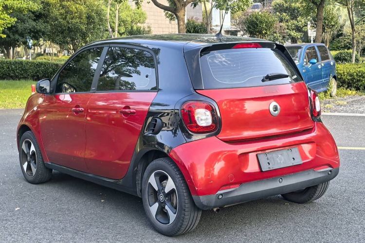 Used smart forfour 2018 1.0L 52kW Passion Edition Exterior 4