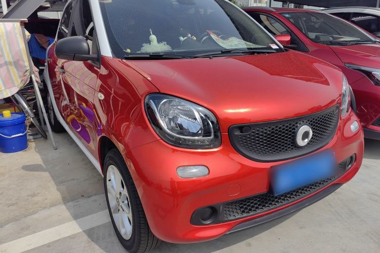Used smart forfour 2018 1.0L 52 kW Dynamic Edition Exterior 4