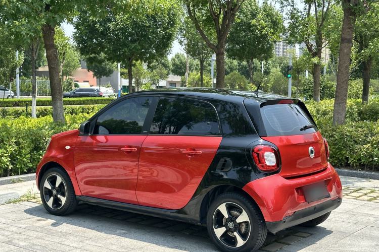 Used smart forfour 2018 1.0L 52kW Passion Edition Exterior 4