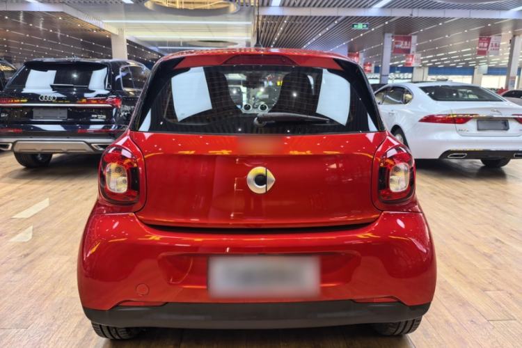 Used smart forfour 2018 1.0L 52 kW Dynamic Edition Exterior 4