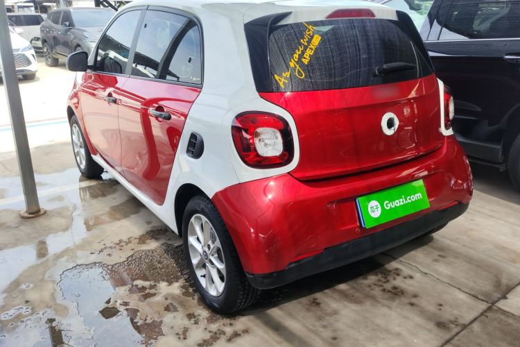 Used smart forfour 2018 1.0L 52 kW Dynamic Edition Exterior 5