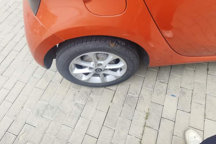 Used smart forfour 2018 1.0L 52 kW Dynamic Edition Exterior 5