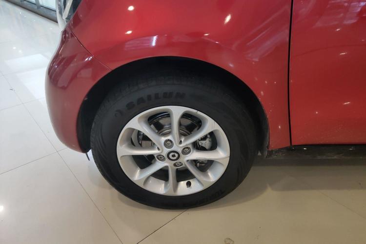 Used smart forfour 2018 1.0L 52 kW Dynamic Edition Exterior 5