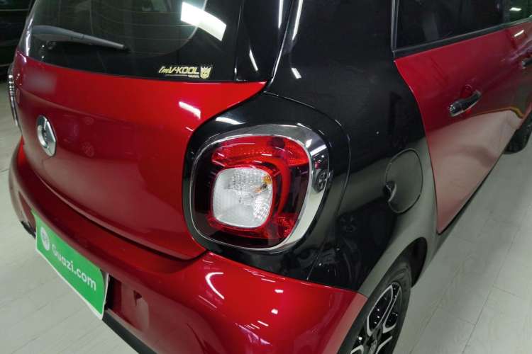 Used smart forfour 2018 0.9T 66 kW Pioneer Edition Exterior 6