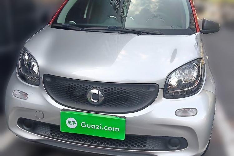 Used smart forfour 2018 1.0L 52 kW Dynamic Edition Front